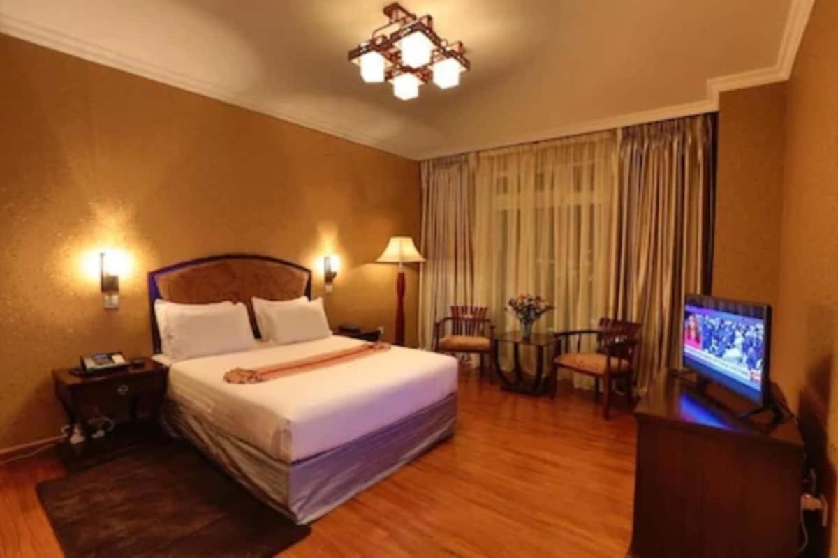 Abyssinia Renaissance Hotel Addis Abeba Esterno foto