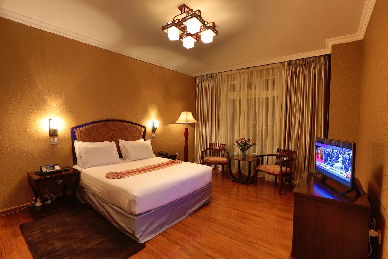 Abyssinia Renaissance Hotel Addis Abeba Esterno foto