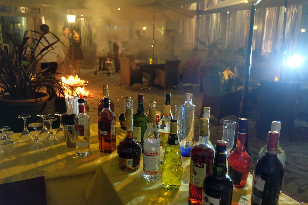 Abyssinia Renaissance Hotel Addis Abeba Esterno foto