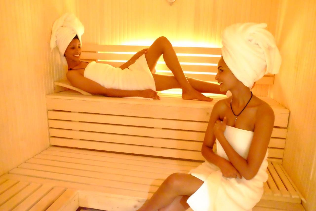 Abyssinia Renaissance Hotel Addis Abeba Esterno foto